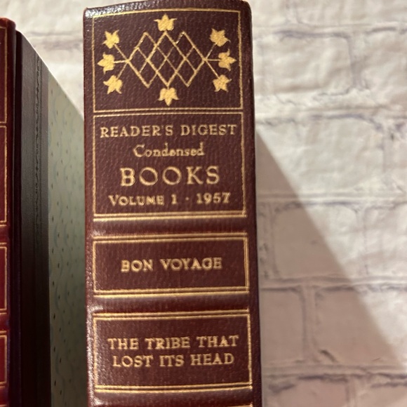 READER’S DIGEST VINTAGE (2) HARDCOVER BOOKS VOLUMES (1) & (2) - Picture 2 of 10